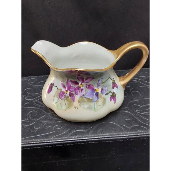 Bavarian hand painted creamer number 592 purple pansies with gold trim - Picture 1 of 5